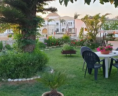 Garden * Anissaras