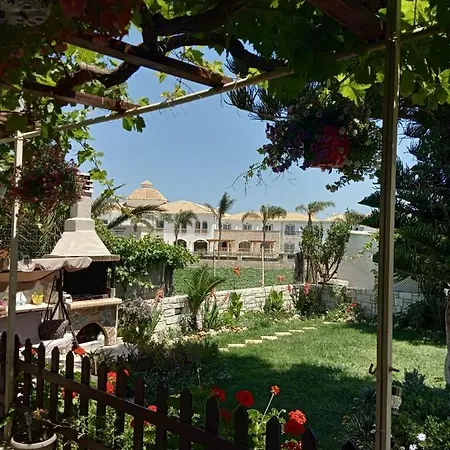 Garden Holiday home *